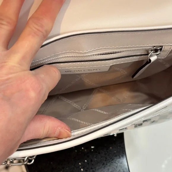 NWOT Michael Kors Sequin Silver and White Bag - Picture 8 of 16